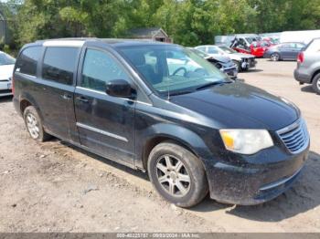  Salvage Chrysler Town & Country