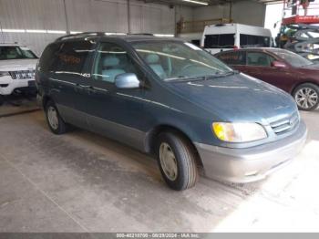  Salvage Toyota Sienna