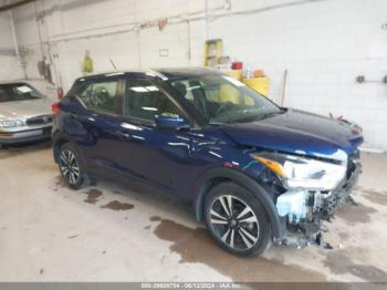  Salvage Nissan Kicks