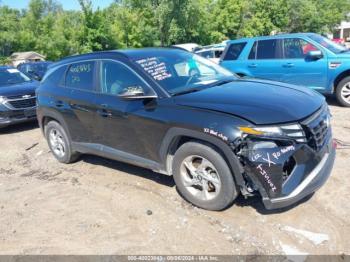  Salvage Hyundai TUCSON