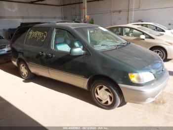  Salvage Toyota Sienna