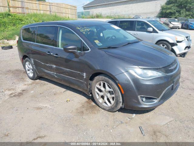  Salvage Chrysler Pacifica