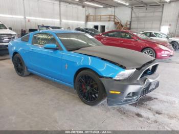  Salvage Ford Mustang