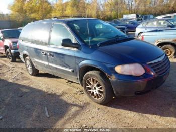  Salvage Chrysler Town & Country