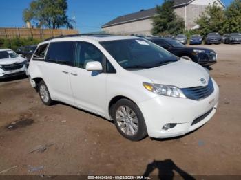  Salvage Toyota Sienna