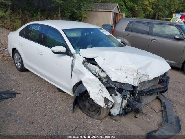  Salvage Volkswagen Passat