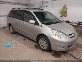  Salvage Toyota Sienna