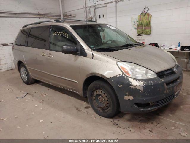  Salvage Toyota Sienna