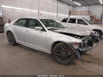  Salvage Chrysler 300