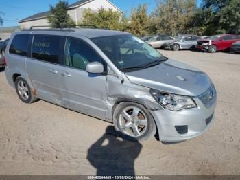  Salvage Volkswagen Routan