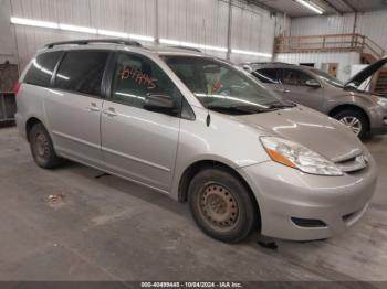  Salvage Toyota Sienna