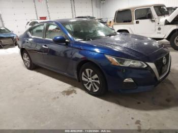  Salvage Nissan Altima