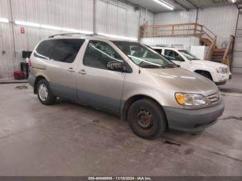  Salvage Toyota Sienna