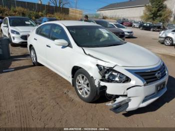  Salvage Nissan Altima