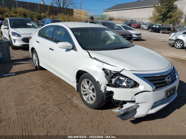  Salvage Nissan Altima