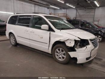  Salvage Chrysler Town & Country