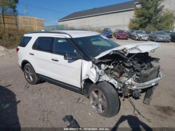  Salvage Ford Explorer