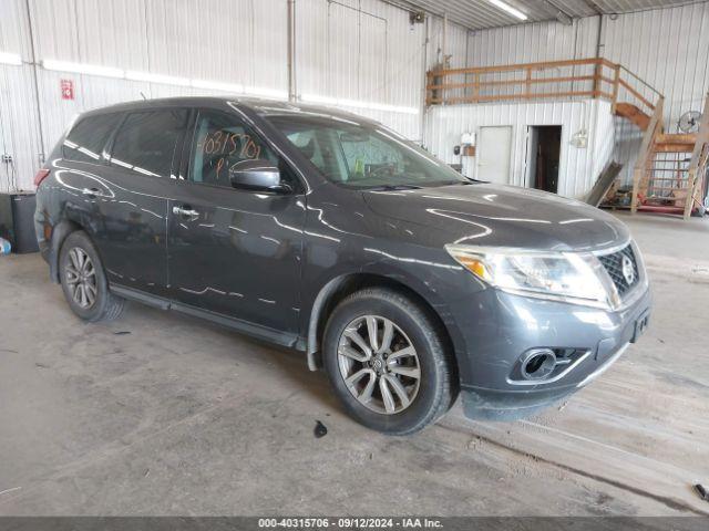  Salvage Nissan Pathfinder