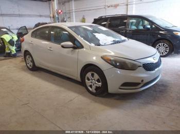  Salvage Kia Forte