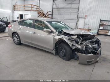  Salvage Nissan Altima