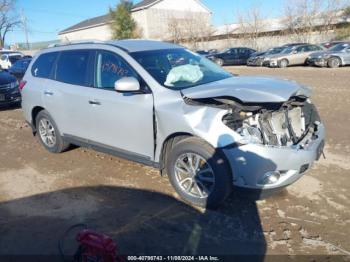  Salvage Nissan Pathfinder