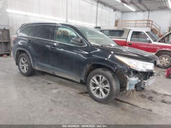  Salvage Toyota Highlander