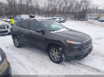  Salvage Jeep Cherokee