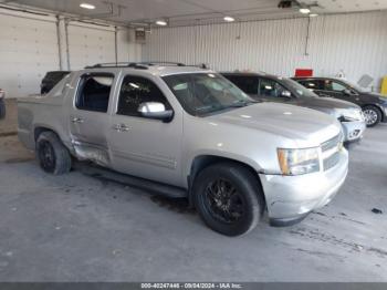  Salvage Chevrolet Avalanche 1500