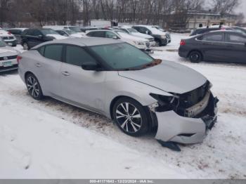  Salvage Nissan Maxima