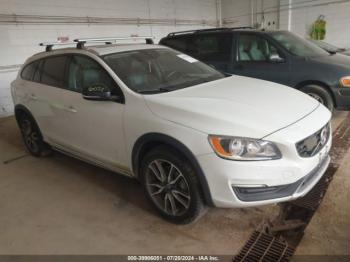  Salvage Volvo V60 Cross Country