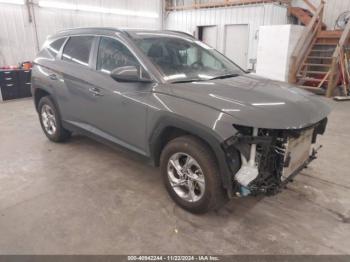  Salvage Hyundai TUCSON