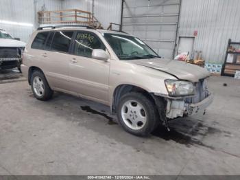  Salvage Toyota Highlander