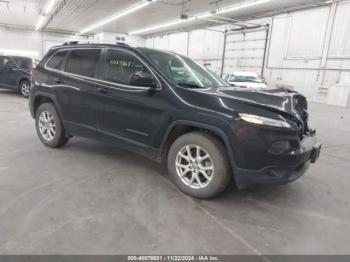  Salvage Jeep Cherokee