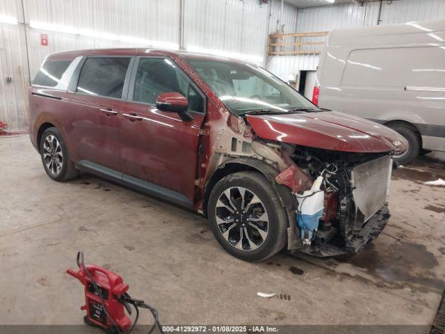  Salvage Kia Carnival