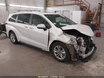  Salvage Toyota Sienna