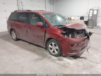  Salvage Toyota Sienna