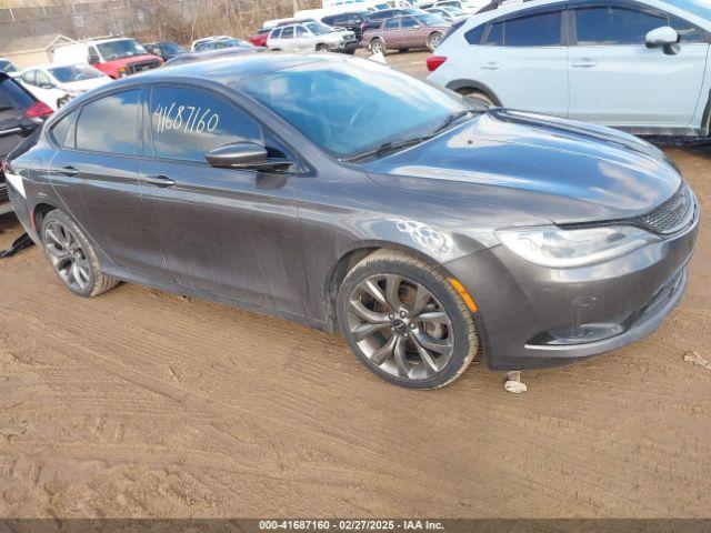  Salvage Chrysler 200