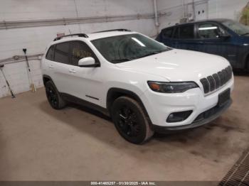  Salvage Jeep Cherokee