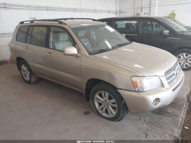  Salvage Toyota Highlander