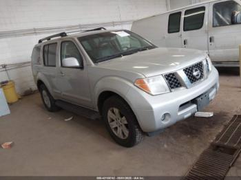  Salvage Nissan Pathfinder
