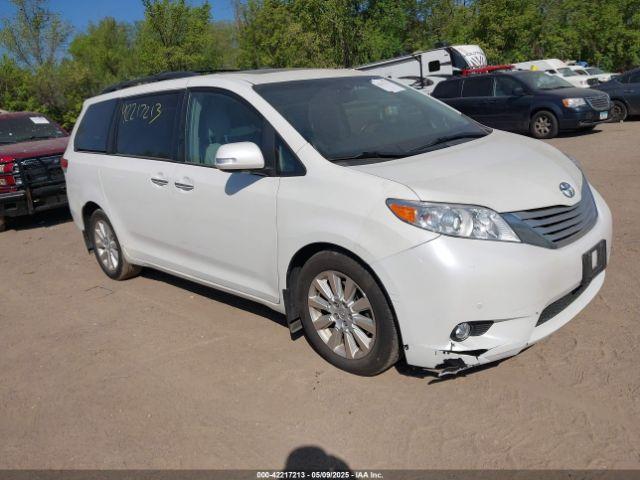  Salvage Toyota Sienna