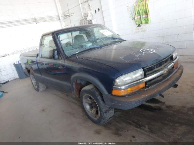  Salvage Chevrolet S-10