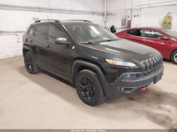  Salvage Jeep Cherokee