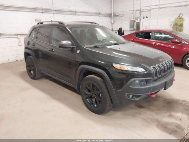  Salvage Jeep Cherokee