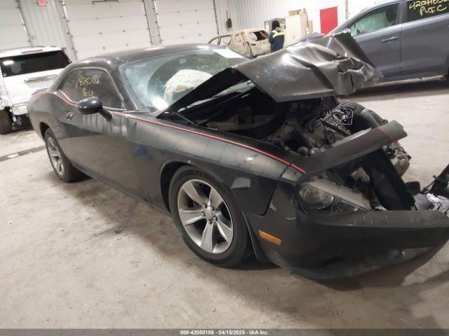  Salvage Dodge Challenger
