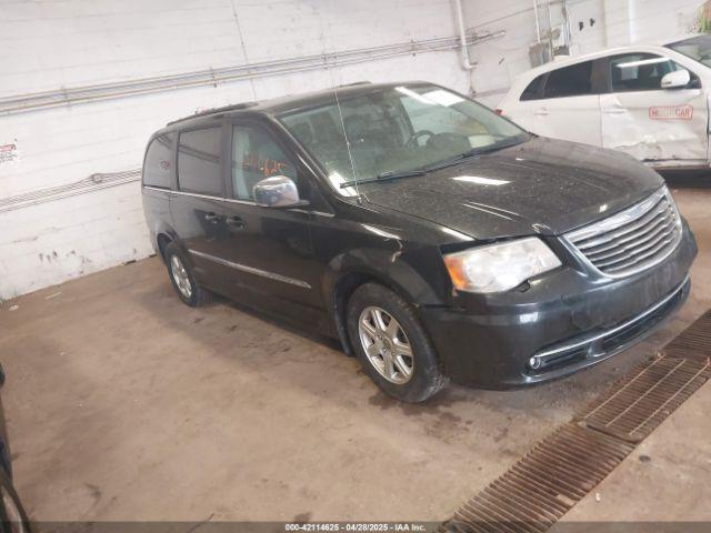  Salvage Chrysler Town & Country