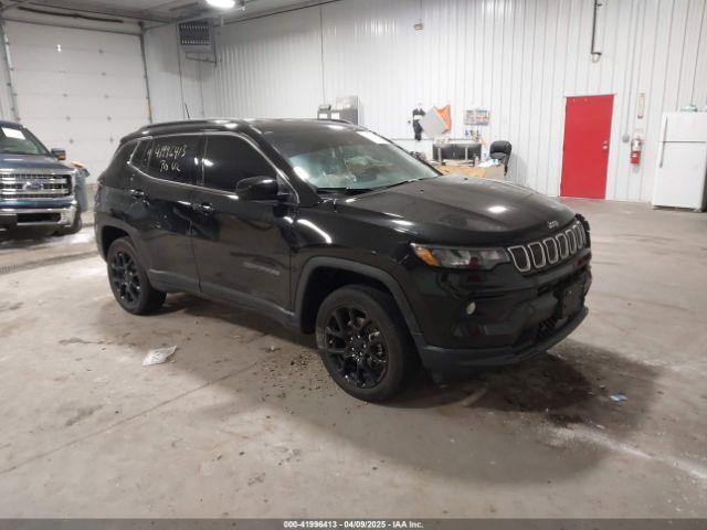  Salvage Jeep Compass