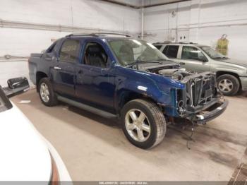  Salvage Chevrolet Avalanche