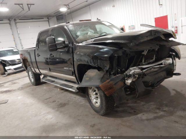  Salvage Chevrolet Silverado 2500