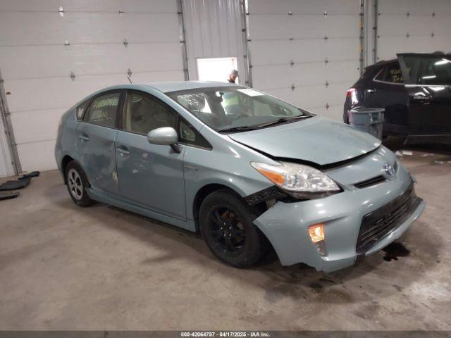  Salvage Toyota Prius
